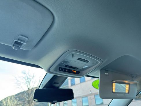 Used 2018 Chevrolet Traverse Premier image 34