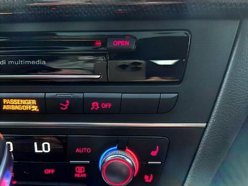 Used 2017 Audi S7 Prestige w/ S7 Sport Package image 23