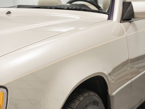 Used 1995 Mercedes-Benz E 320 Convertible image 43
