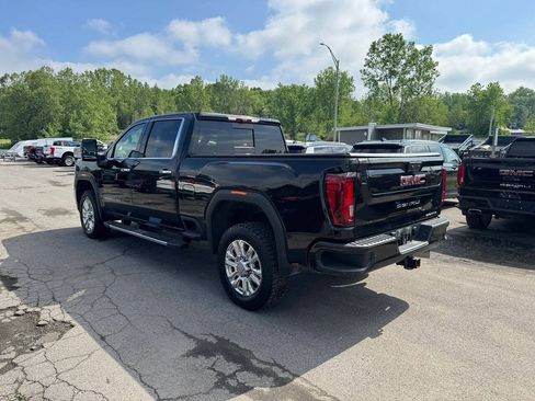 Used 2022 GMC Sierra 2500 Denali w/ Denali Ultimate Package AWD/4WD image 2