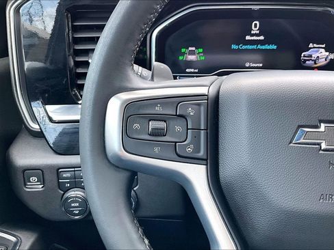 Used 2024 Chevrolet Silverado 1500 LT Trail Boss w/ Protection Package AWD/4WD image 24