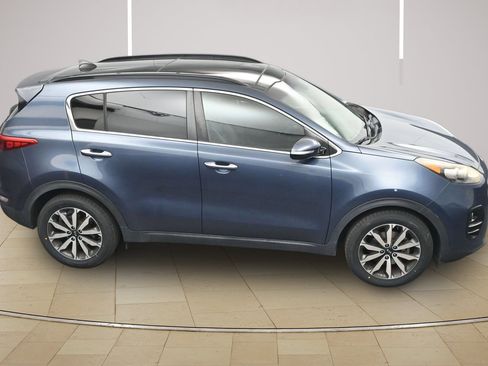 Used 2018 Kia Sportage EX w/ EX Premium Package FWD image 32
