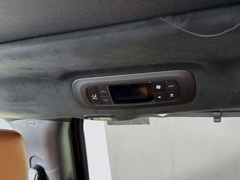 New 2026 Chrysler Pacifica Pinnacle image 26