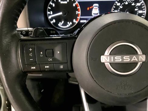 Used 2023 Nissan Rogue SL AWD/4WD image 24