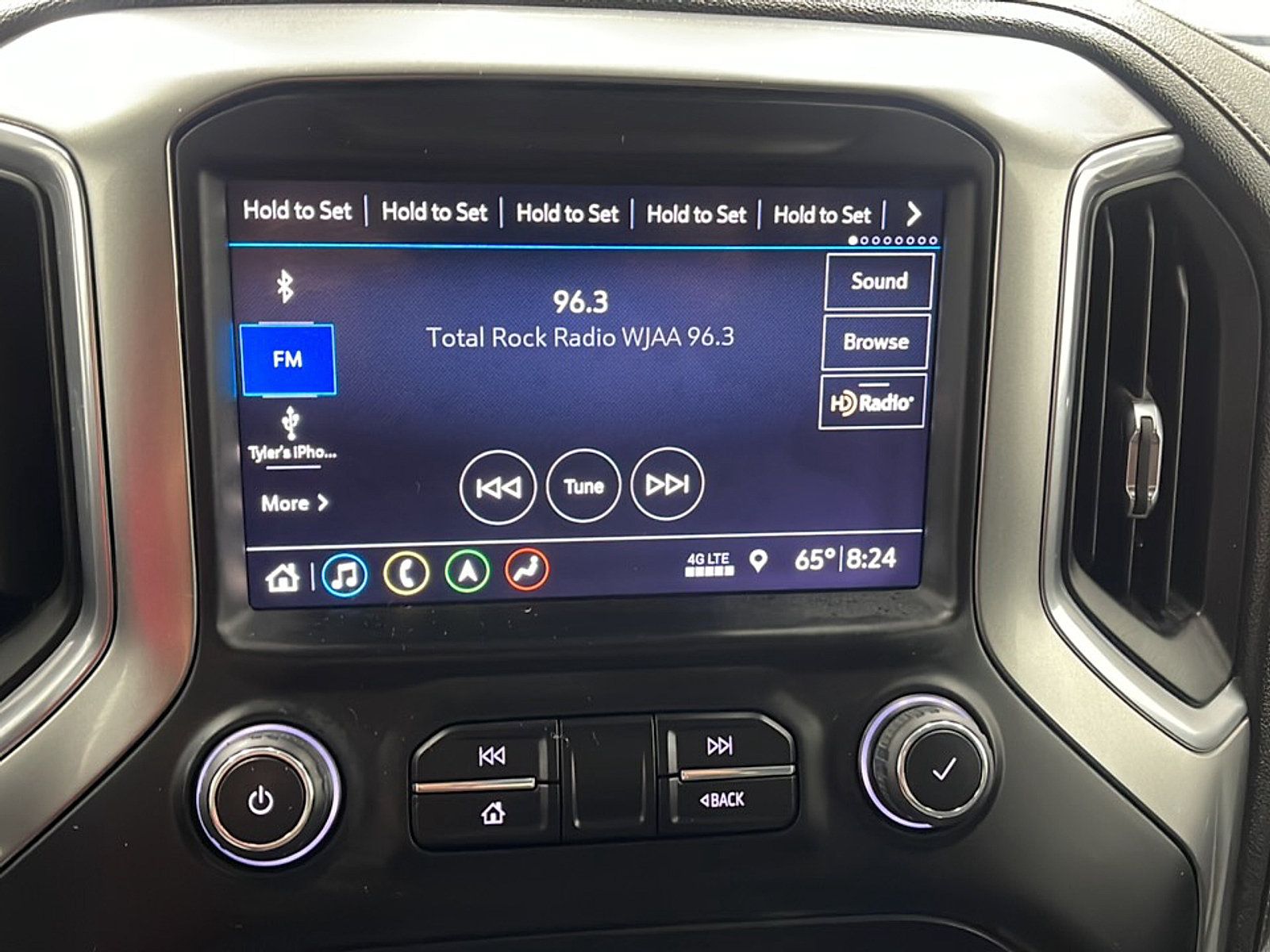 Used 2019 Chevrolet Silverado 1500 LTZ w/ LTZ Plus Package AWD/4WD image 8
