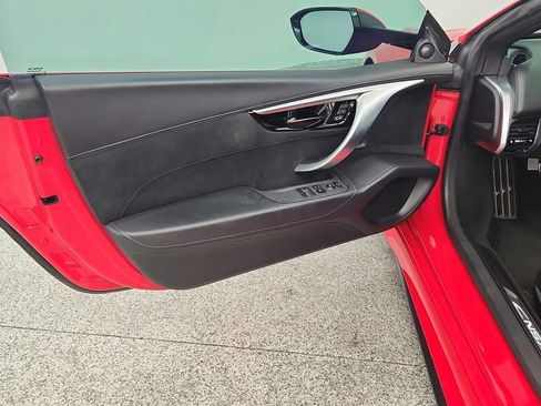 Used 2017 Acura NSX AWD/4WD image 32