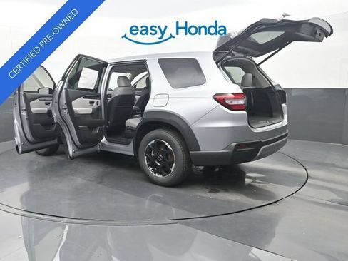 Certified 2025 Honda Pilot EX-L image 38
