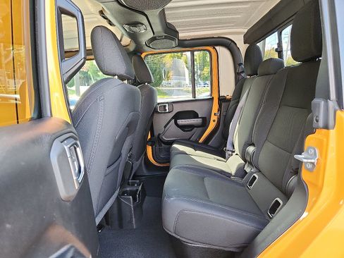 Certified 2021 Jeep Gladiator Sport image 10