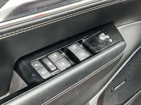 Used 2022 Jeep Wagoneer Series II image 17