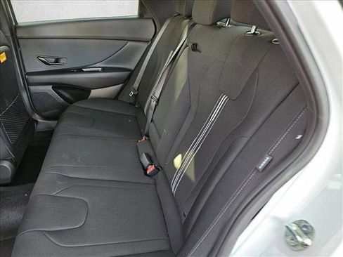 New 2026 Hyundai Elantra SEL Sport FWD image 11