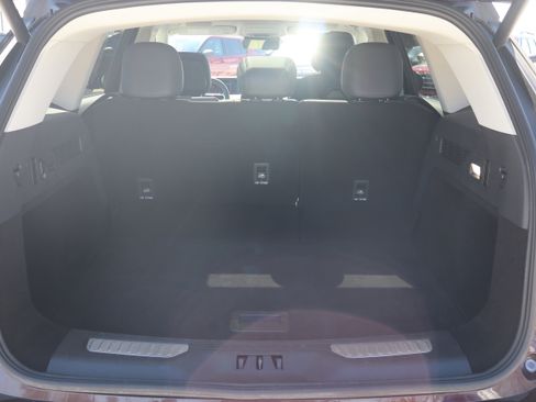 Used 2025 Lincoln Nautilus Reserve AWD/4WD image 31