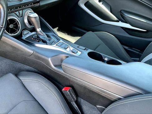 Used 2023 Chevrolet Camaro LT RWD image 15