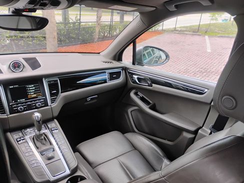 Used 2016 Porsche Macan S AWD/4WD image 65