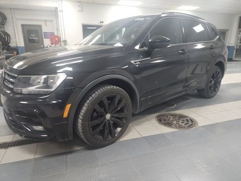 Used 2020 Volkswagen Tiguan SE R-Line image 7