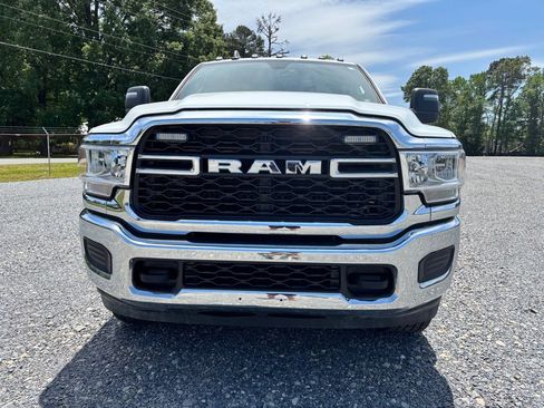 Used 2024 RAM 2500 Tradesman w/ Chrome Appearance Group AWD/4WD image 2