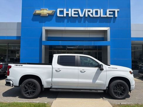 New 2026 Chevrolet Silverado 1500 RST w/ Dark Appearance Package AWD/4WD image 6