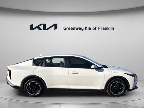 New 2025 Kia K4 EX image 8