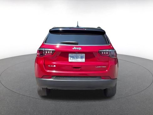 Used 2025 Jeep Compass Limited AWD/4WD image 12
