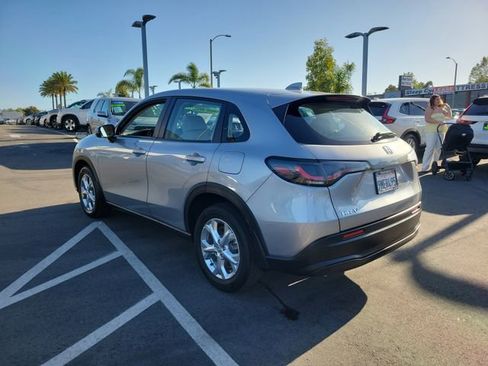 Certified 2024 Honda HR-V LX image 3