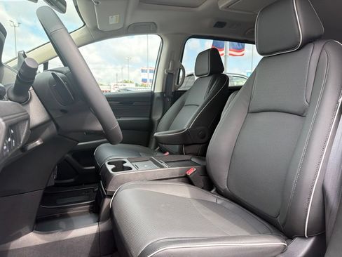 New 2026 Honda Odyssey Elite image 17