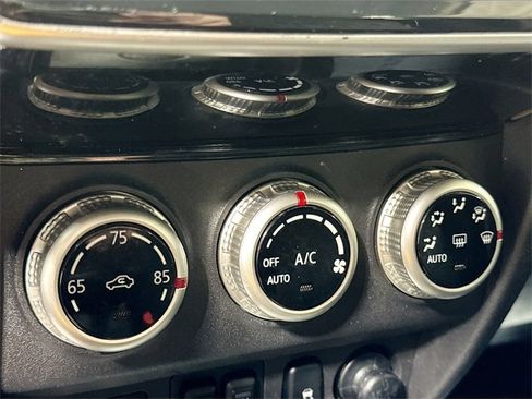 Used 2021 Mitsubishi Outlander Sport SE image 17