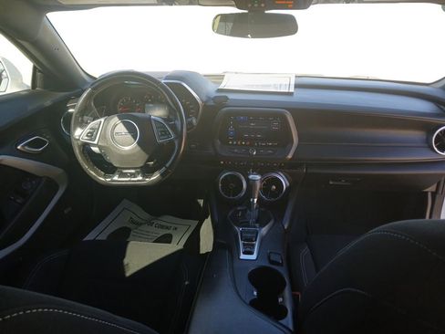 Used 2020 Chevrolet Camaro LT w/ RS Package image 18