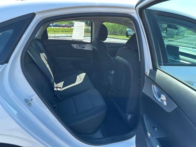Used 2024 Kia Forte LXS FWD image 19