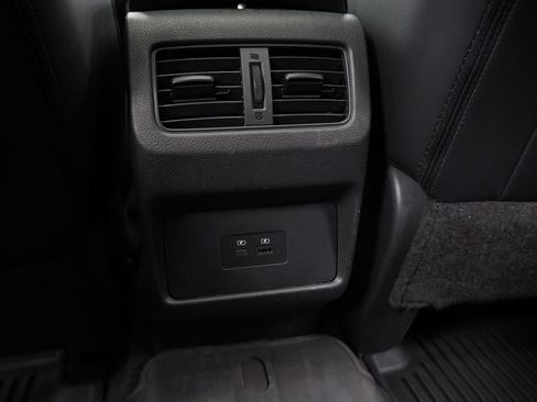 Used 2023 Nissan Rogue SV w/ SV Premium B Package AWD/4WD image 16