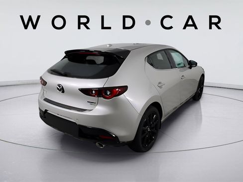 Used 2024 MAZDA MAZDA3 Hatchback w/Premium Plus Pkg image 7