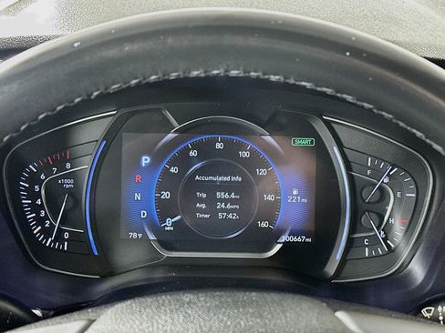 Used 2020 Hyundai Santa Fe SEL w/ Convenience Package FWD image 12