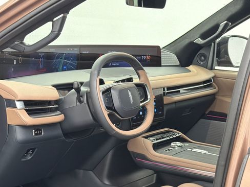 Used 2025 Lincoln Navigator L Black Label image 19