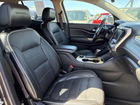 Used 2018 GMC Acadia Denali w/ Technology Package AWD/4WD image 23