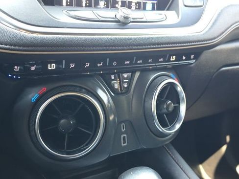 Used 2022 Chevrolet Blazer Premier w/ Enhanced Convenience Package AWD/4WD image 39