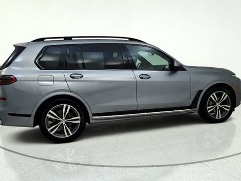 Used 2026 BMW X7 xDrive40i AWD/4WD image 8