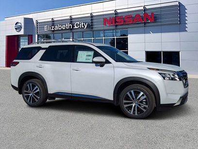 New 2025 Nissan Pathfinder Platinum w/ Cargo Package