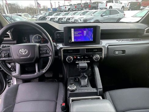 Used 2025 Toyota Tacoma SR5 image 13