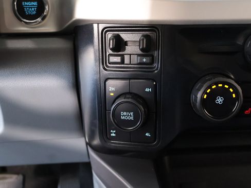 Used 2024 Ford F350 XLT w/ XLT Premium Package AWD/4WD image 9