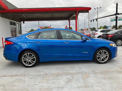 Used 2019 Ford Fusion Titanium image 10