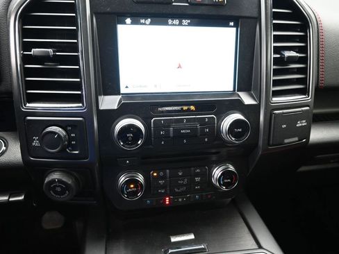 Used 2018 Ford F150 Lariat w/ Equipment Group 502A Luxury image 20