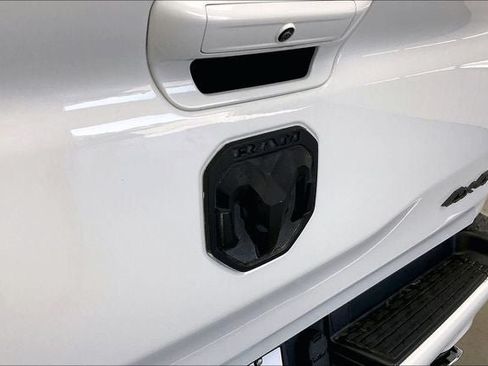 Used 2022 RAM 1500 Laramie w/ Sport Appearance Package AWD/4WD image 31