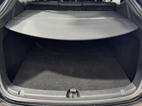 Used 2023 Tesla Model Y Long Range AWD/4WD image 30