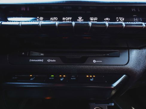 Used 2022 Lexus UX 250h F Sport image 19