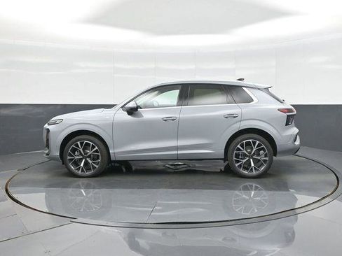 New 2026 Audi Q3 quattro 2.0T AWD/4WD image 4