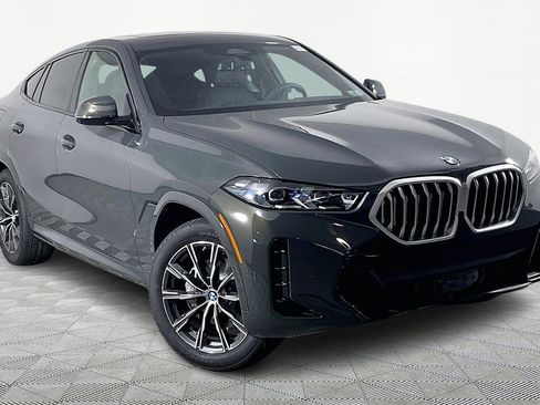 New 2026 BMW X6 xDrive40i image 3