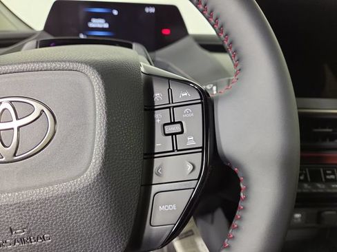 New 2026 Toyota Prius Plug-In Hybrid FWD image 23