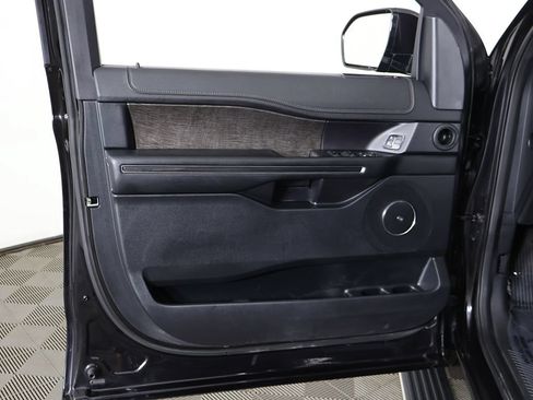 Used 2021 Ford Expedition Max Limited AWD/4WD image 30