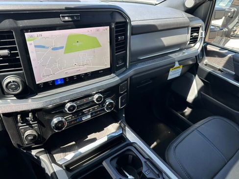 New 2025 Ford F350 Platinum w/ FX4 Off-Road Package image 30