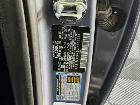Used 2025 Kia Telluride S FWD image 12
