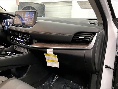 New 2026 Nissan Rogue Platinum w/ Platinum Premium Package image 33