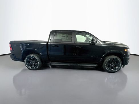 New 2026 RAM 1500 4x4 Crew Cab image 8